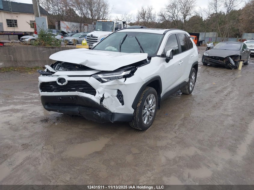 2T3R1RFV0RW432706 2024 TOYOTA RAV 4 photo no. 2