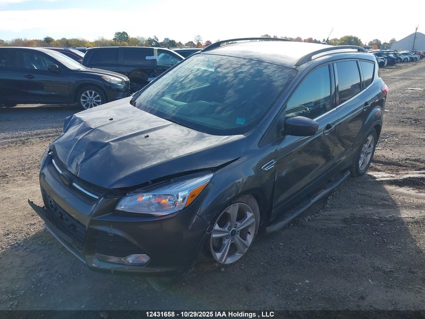 1FMCU0GX8FUC15868 2015 FORD ESCAPE photo no. 2