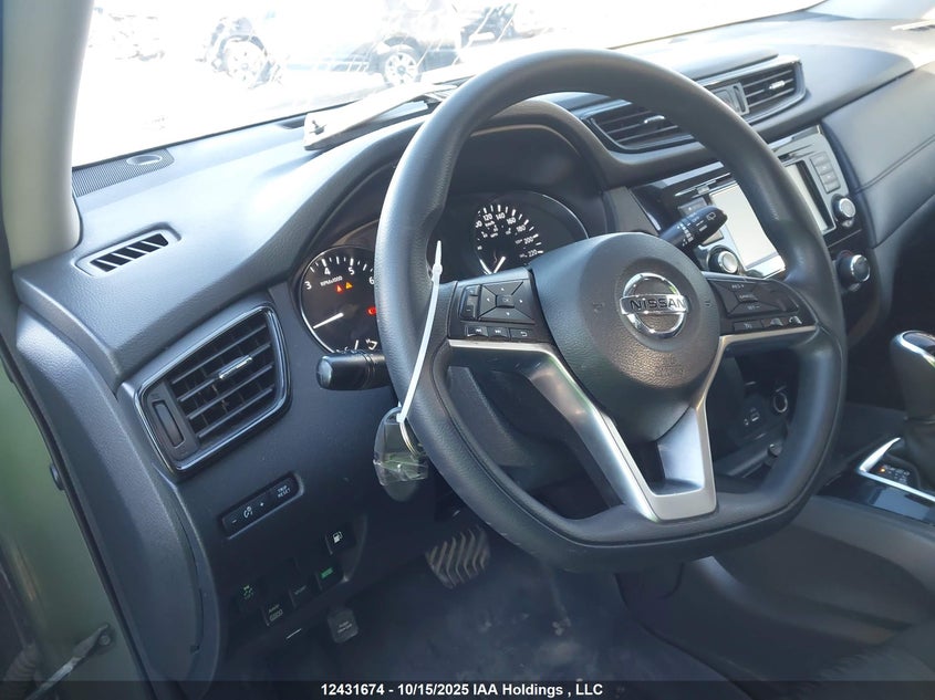 5N1AT2MV0JC740091 2018 NISSAN ROGUE photo no. 11