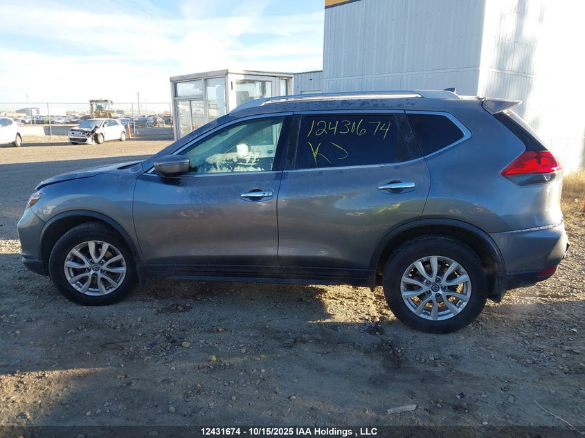 5N1AT2MV0JC740091 2018 NISSAN ROGUE photo no. 14