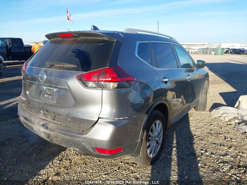 5N1AT2MV0JC740091 2018 NISSAN ROGUE photo no. 4