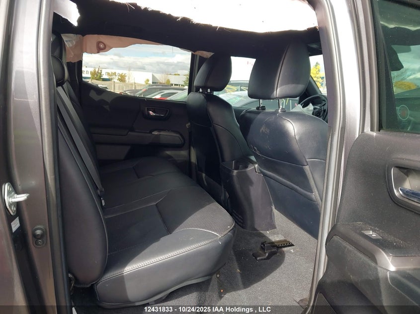 3TYDZ5BN2NT008929 2022 TOYOTA TACOMA photo no. 8