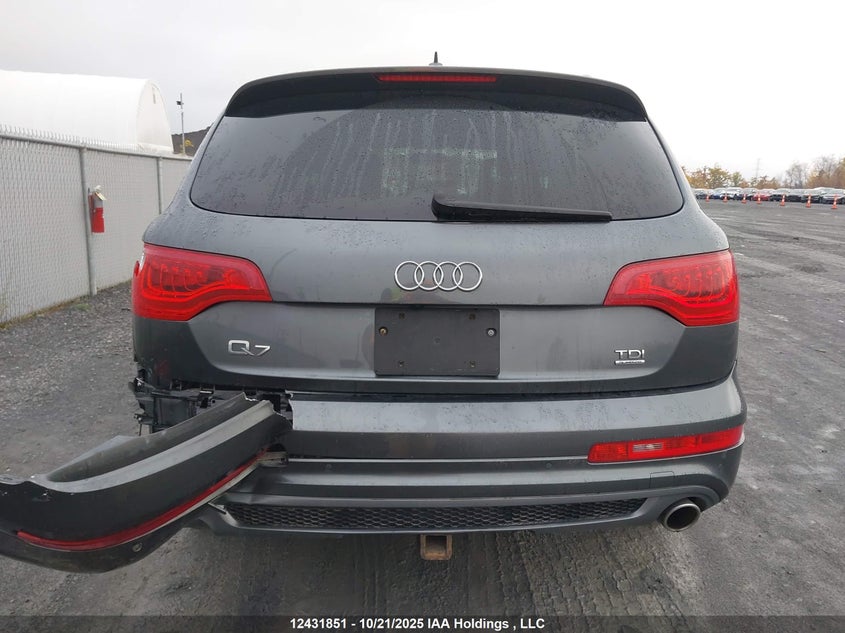 WA1MMCFE8BD002420 2011 AUDI Q7 photo no. 17