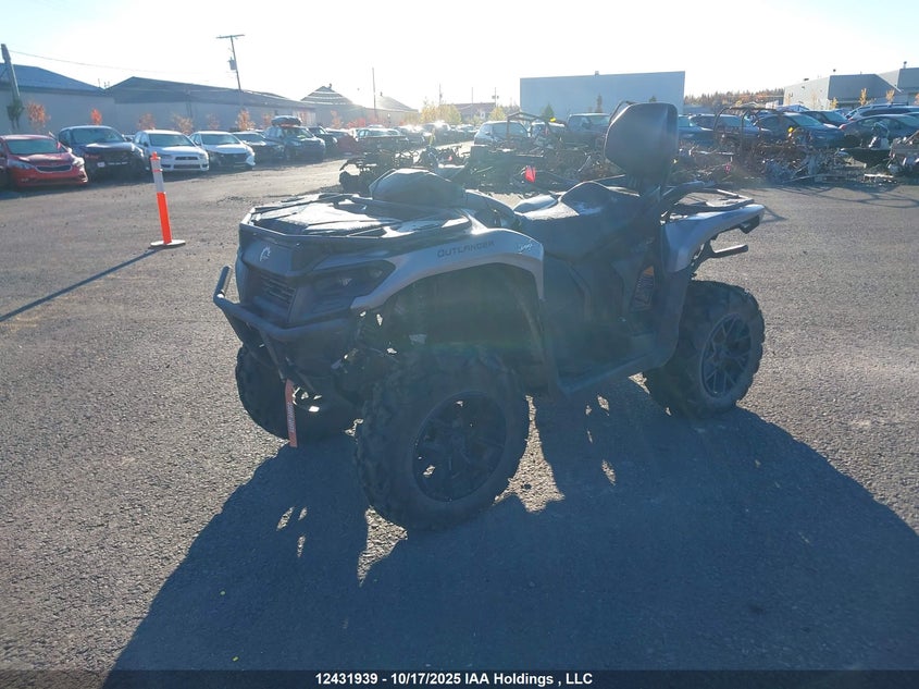 3JB3PA542RJ001899 2024 CAN-AM/ BRP OUTLANDER photo no. 2