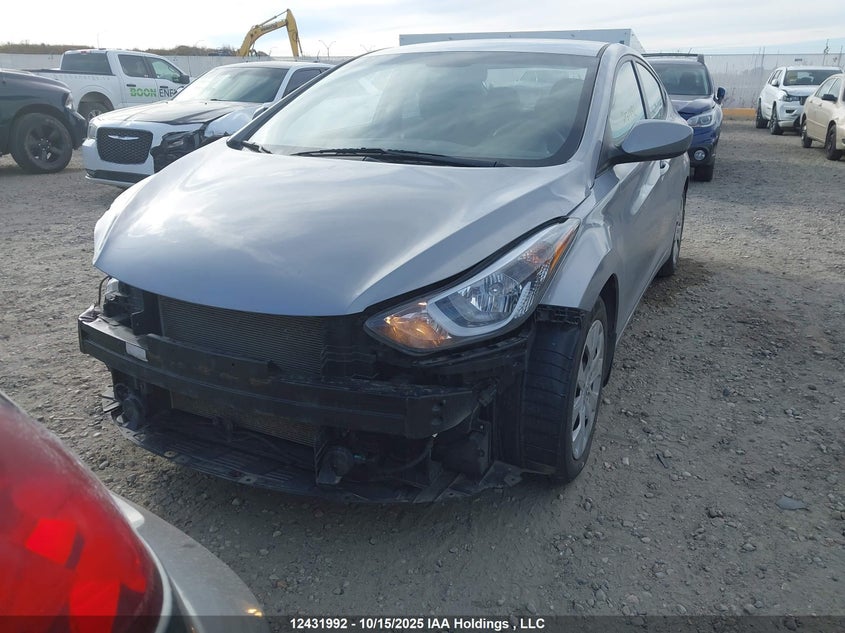 5NPDH4AE3FH632661 2015 HYUNDAI ELANTRA photo no. 12
