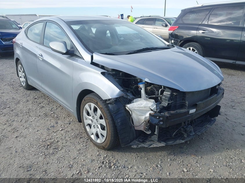 5NPDH4AE3FH632661 2015 HYUNDAI ELANTRA photo no. 24