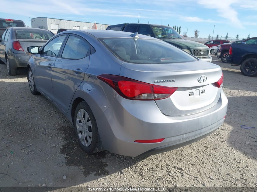 5NPDH4AE3FH632661 2015 HYUNDAI ELANTRA photo no. 3