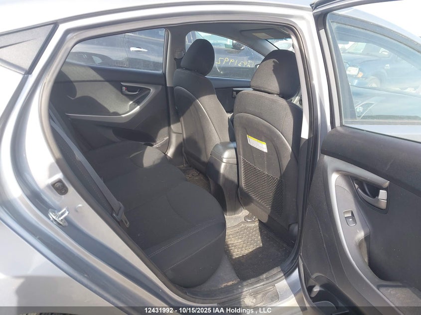 5NPDH4AE3FH632661 2015 HYUNDAI ELANTRA photo no. 8