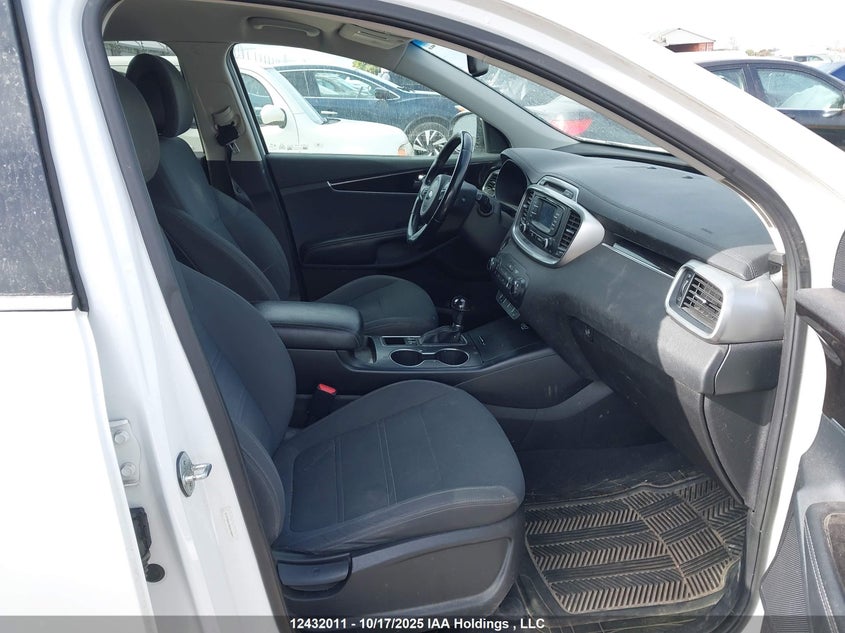 5XYPGDA18GG038847 2016 KIA SORENTO photo no. 5