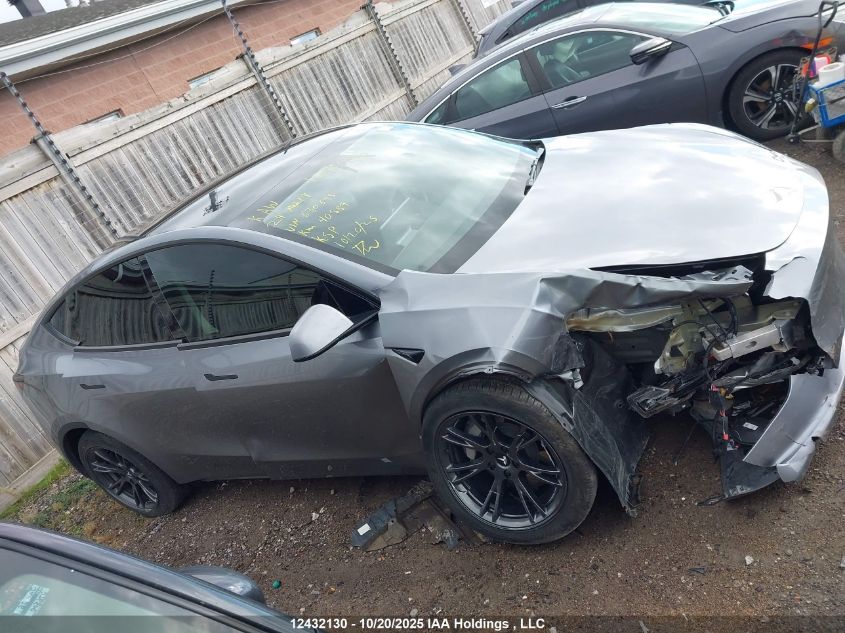 2024 Tesla Model Y VIN: LRWYGDEE1RC630645 Lot: 12432130