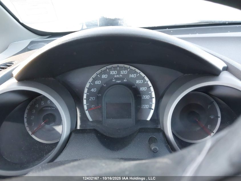 2010 Honda Fit Dx-A VIN: JHMGE8H32AC801573 Lot: 12432167