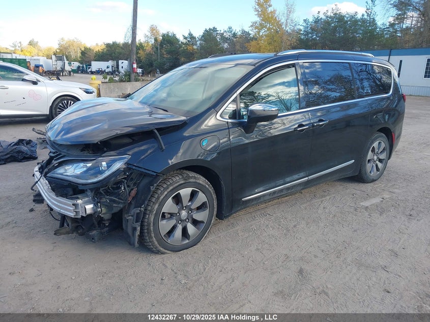 2C4RC1N74HR779107 2017 CHRYSLER PACIFICA photo no. 2