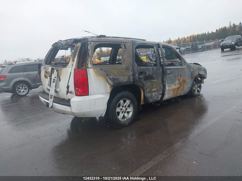 1GKFK13028J198385 2008 GMC YUKON photo no. 4