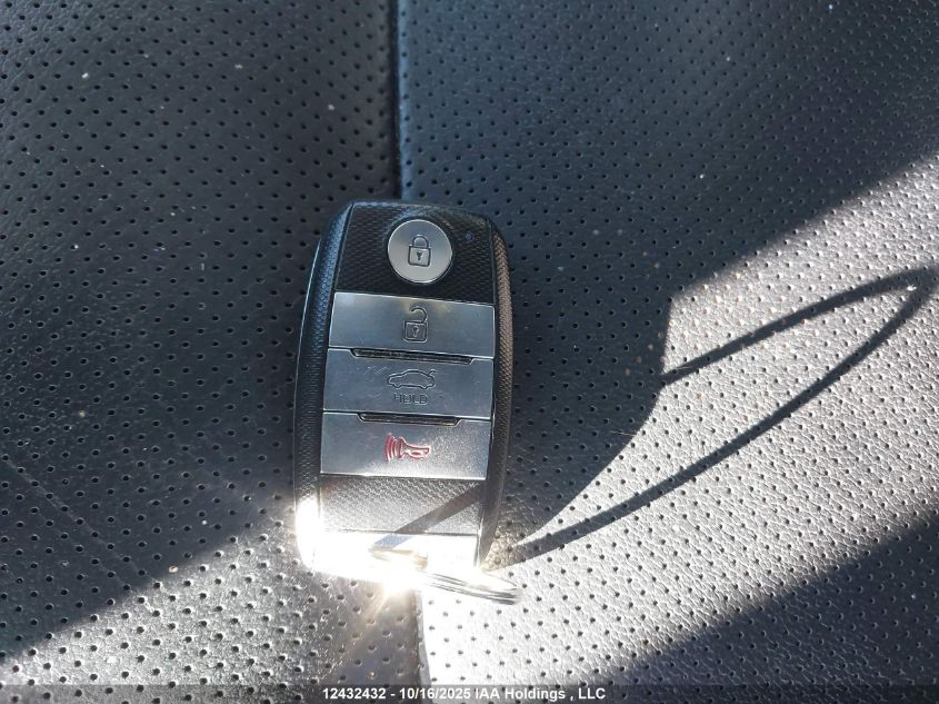 2018 Kia Forte 2.0L Ex/2.0L Ex Luxury VIN: KNAFX5A85J5769277 Lot: 12432432