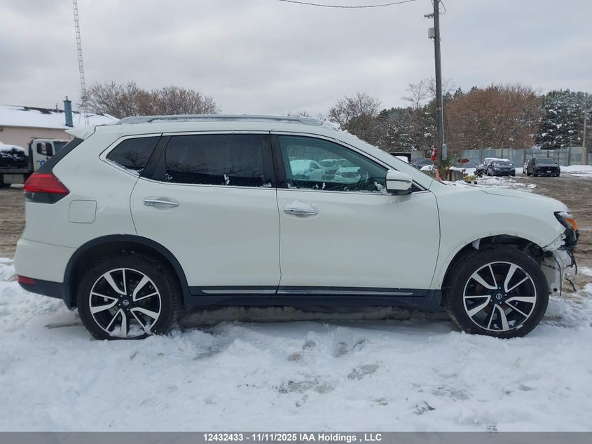 5N1AT2MV8HC757621 2017 NISSAN ROGUE photo no. 14