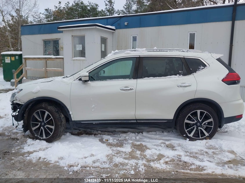 5N1AT2MV8HC757621 2017 NISSAN ROGUE photo no. 15