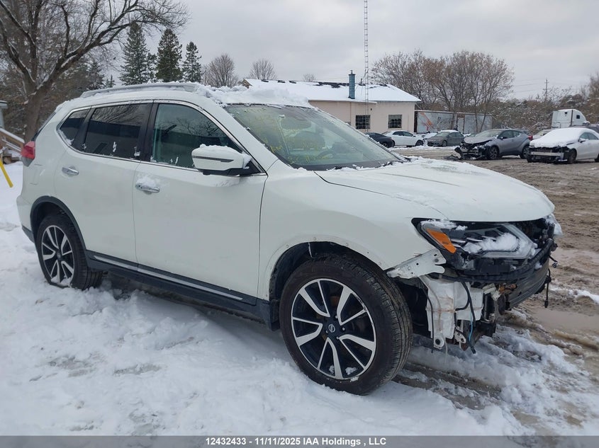 5N1AT2MV8HC757621 2017 NISSAN ROGUE photo no. 22