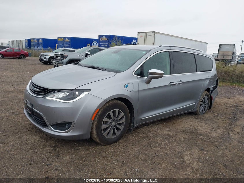 2C4RC1N75KR614044 2019 CHRYSLER PACIFICA photo no. 2