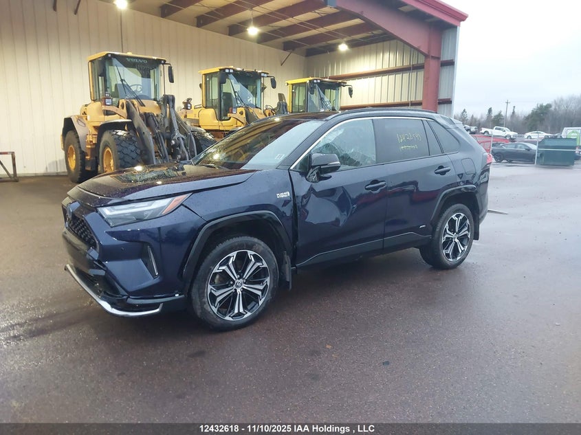 JTMGB3FV3RD176107 2024 TOYOTA RAV 4 photo no. 2