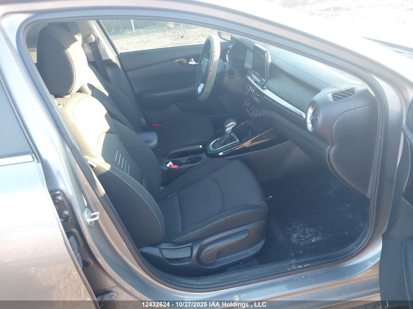 3KPF54AD7ME347603 2021 KIA FORTE photo no. 5