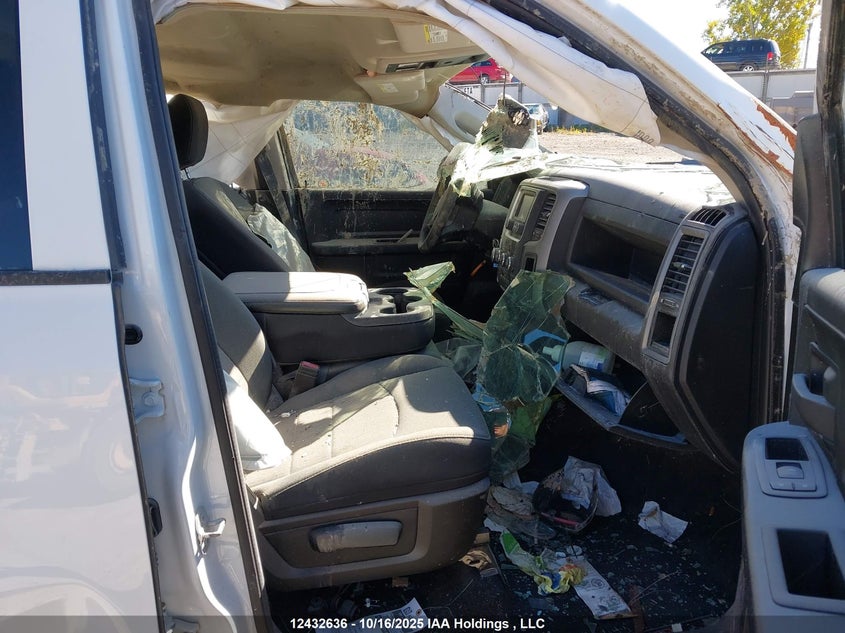 1C6RR7FT5NS175368 2022 RAM 1500 photo no. 5