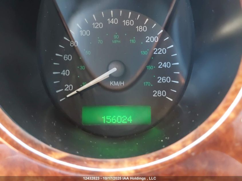 1998 Jaguar Vandenplas VIN: SAJKN6242WC837046 Lot: 12432823