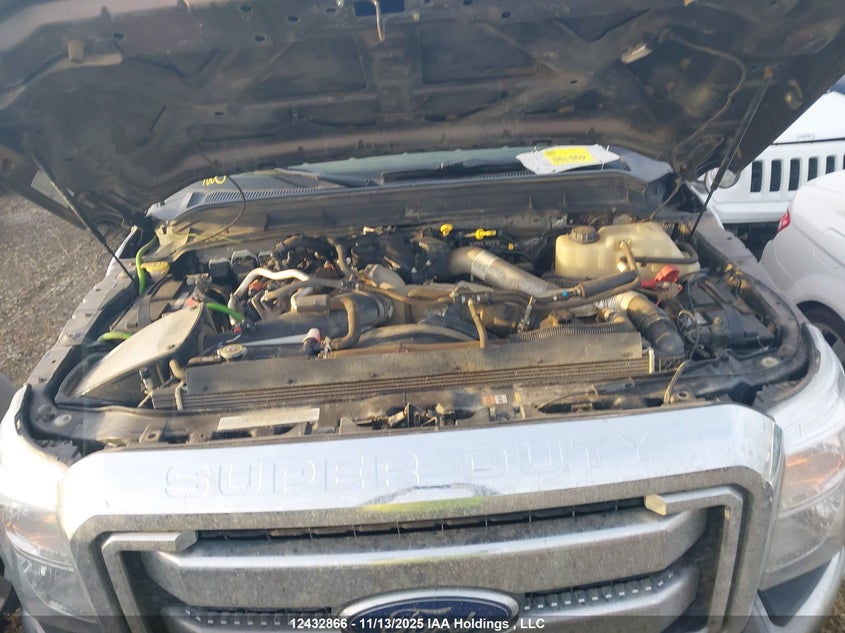1FT8W3BT4FEB73641 2015 FORD F350 photo no. 9