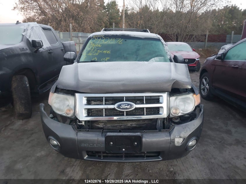 1FMCU93G39KB76732 2009 FORD ESCAPE photo no. 13