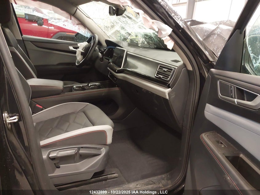 1V2CR2CA2SC514354 2025 VOLKSWAGEN ATLAS photo no. 5