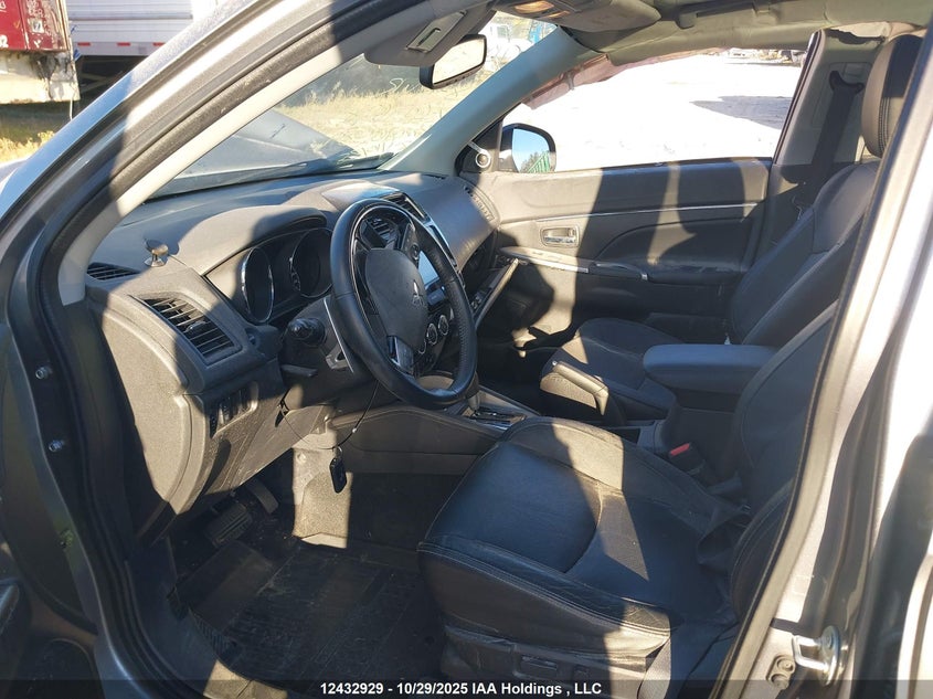 JA4AJ4AW5JZ609698 2018 MITSUBISHI RVR photo no. 5