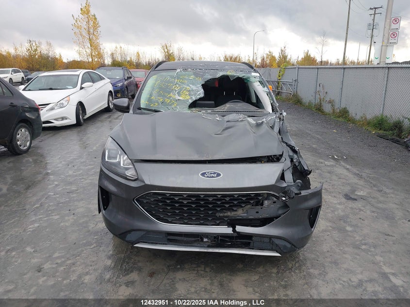 2022 Ford Escape Sel VIN: 1FMCU9H92NUA73973 Lot: 12432951