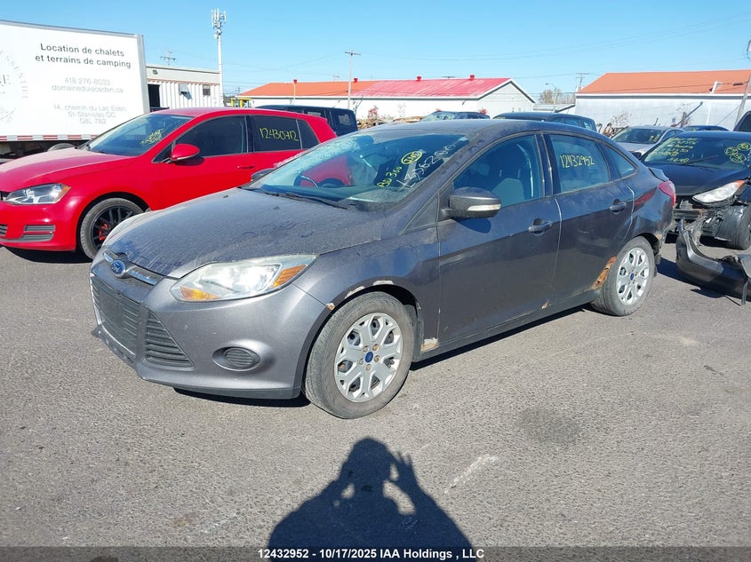 1FADP3F2XEL358290 2014 FORD FOCUS photo no. 2