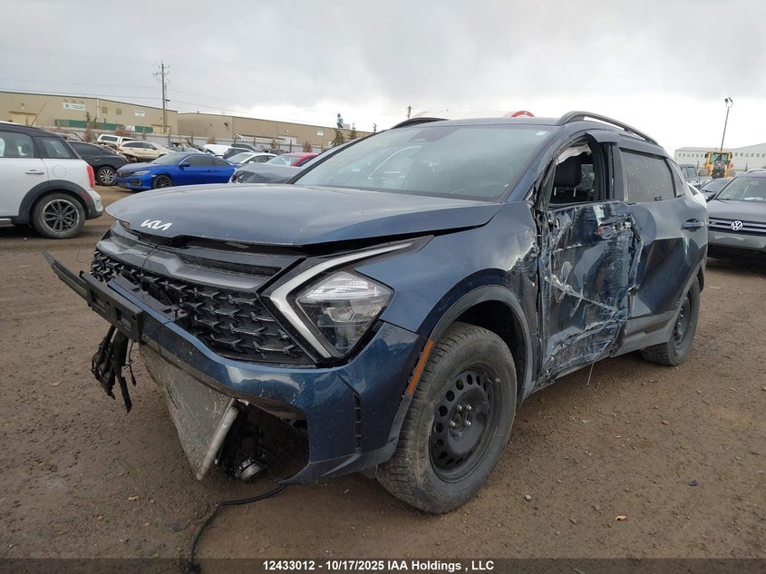 2024 Kia Sportage Lx/X-Line, Front, IAAI, VIN KNDPUCDF1R7240245 — photo 2