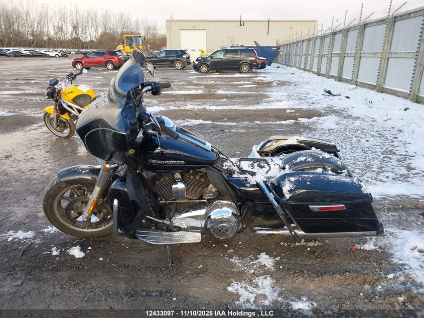 2015 Harley-Davidson Flhtkl Ultra Limited Low VIN: 1HD1KKL1XFB634040 Lot: 12433097