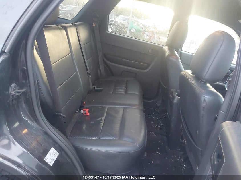 1FMCU9DG2BKC27125 2011 FORD ESCAPE photo no. 8