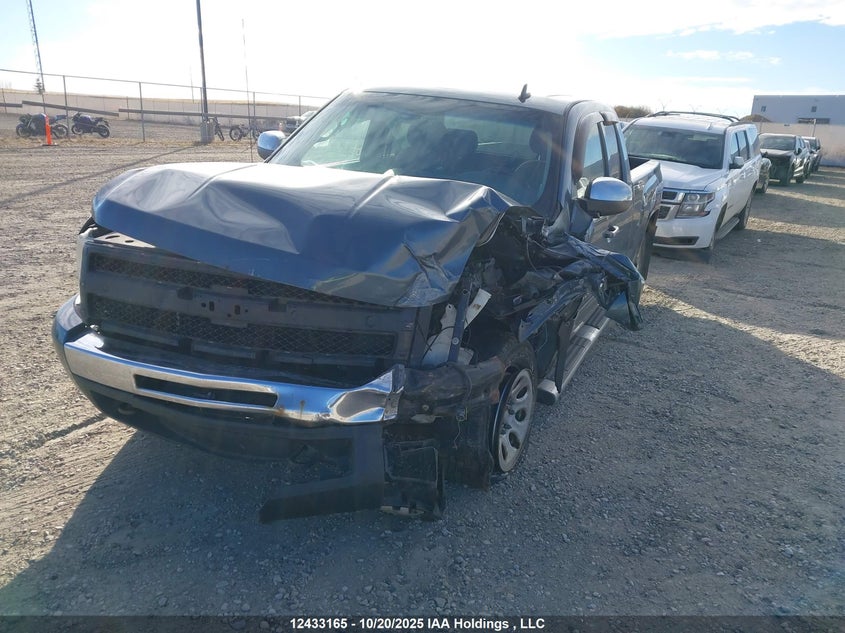 1GCRKREA5BZ418883 2011 CHEVROLET SILVERADO photo no. 2