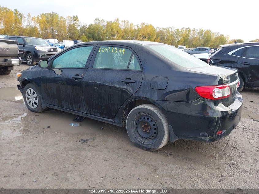 2T1BU4EE2DC053383 2013 TOYOTA COROLLA photo no. 3