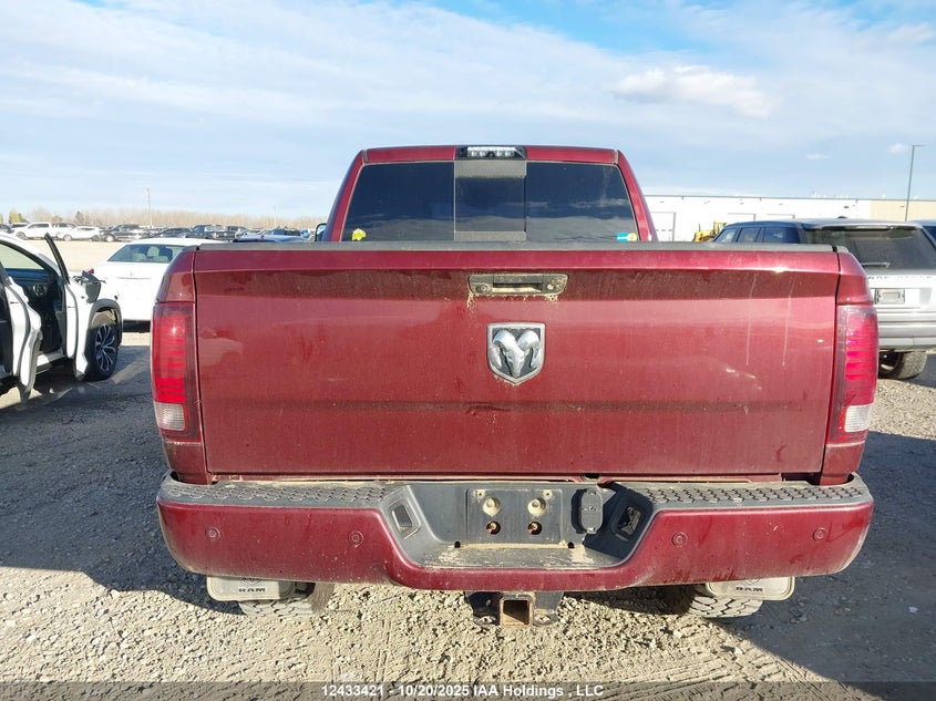 2018 Ram 2500 Laramie VIN: 3C6UR5FL5JG105112 Lot: 12433421