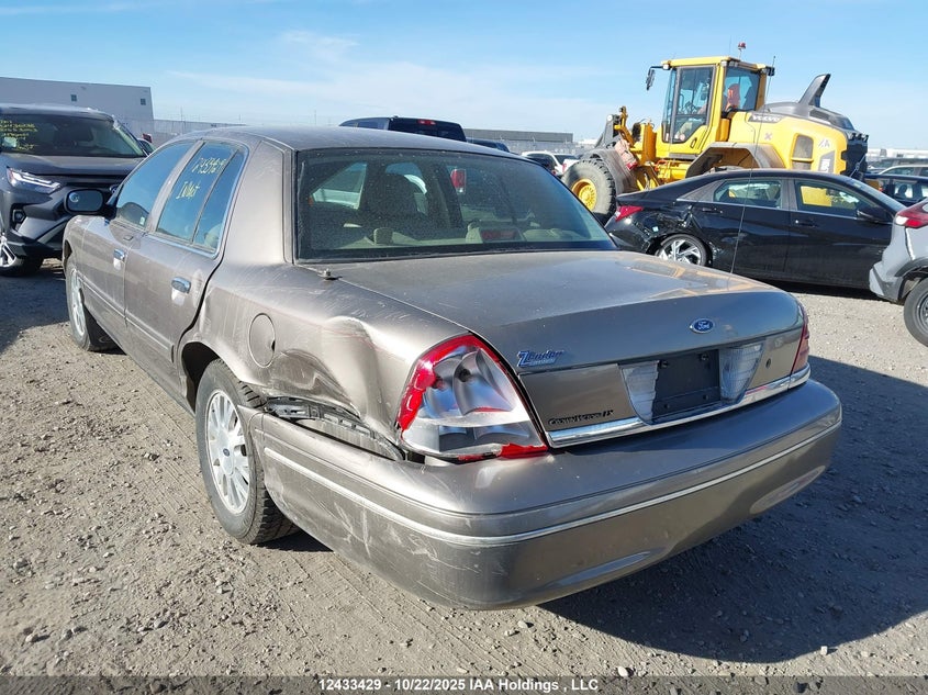 2FAFP74W45X167117 2005 FORD CROWN VICTORIA photo no. 3