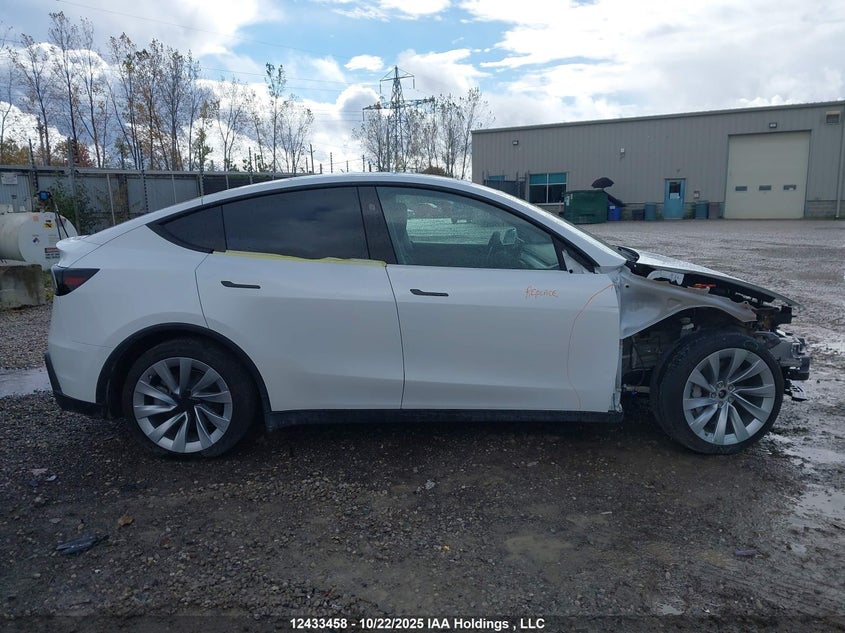 7SAYGDEE3TF337460 2026 TESLA MODEL Y photo no. 14
