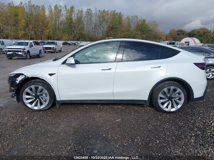 7SAYGDEE3TF337460 2026 TESLA MODEL Y photo no. 15