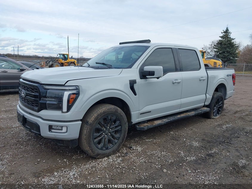 1FTFW5LD9RFA39295 2024 FORD F-150 photo no. 2