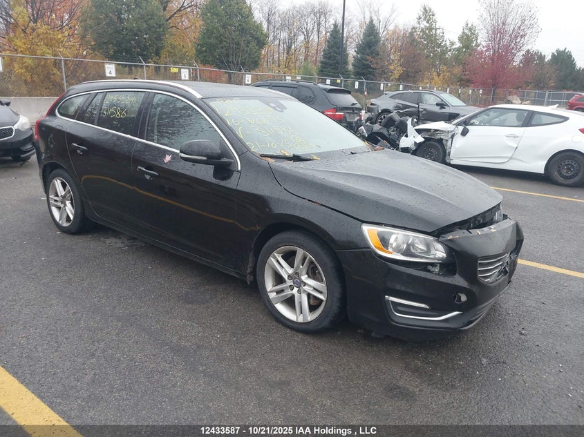 VOLVO V60 T5