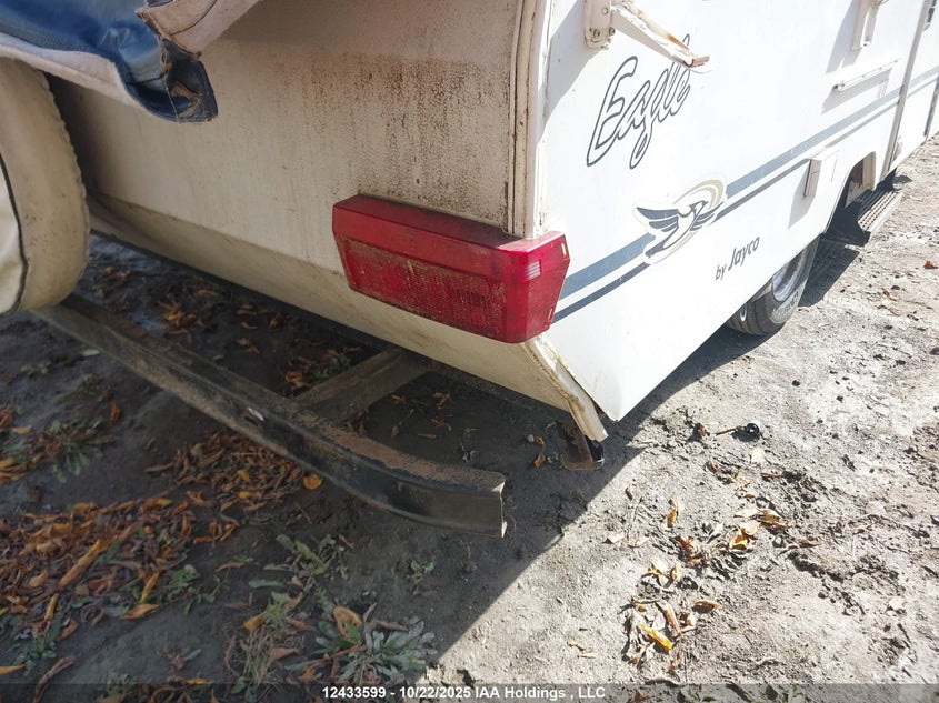 2001 Trailer Domestic VIN: 1UJAJ01F311FC0126 Lot: 12433599