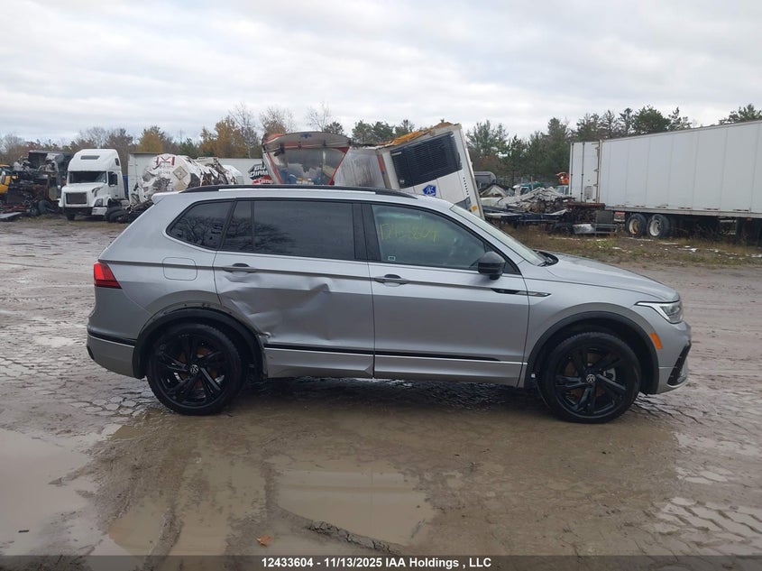 3VV8B7AX8PM086894 2023 VOLKSWAGEN TIGUAN photo no. 13