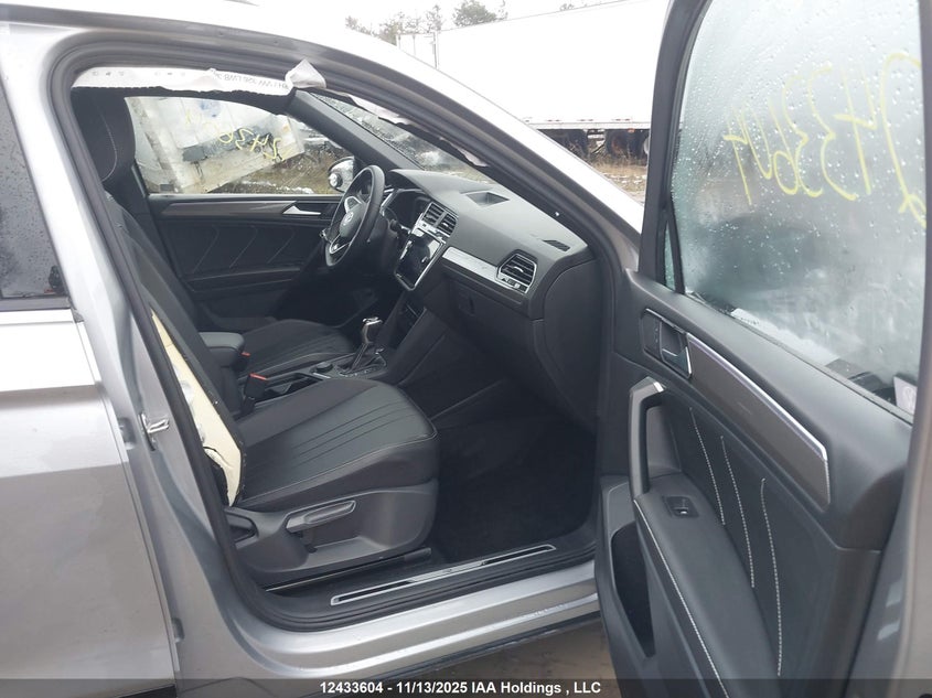 3VV8B7AX8PM086894 2023 VOLKSWAGEN TIGUAN photo no. 5