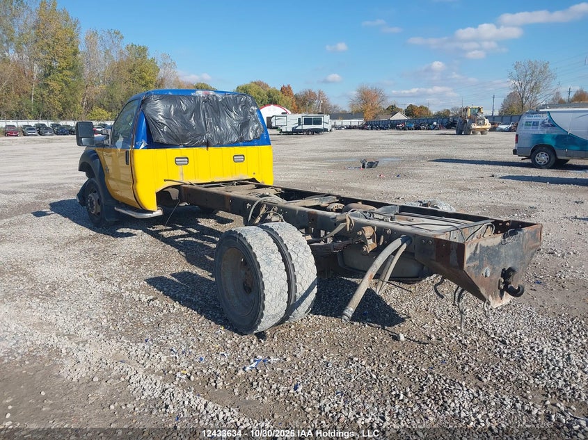 1FDUF5GT2FED01857 2015 FORD F550 photo no. 3