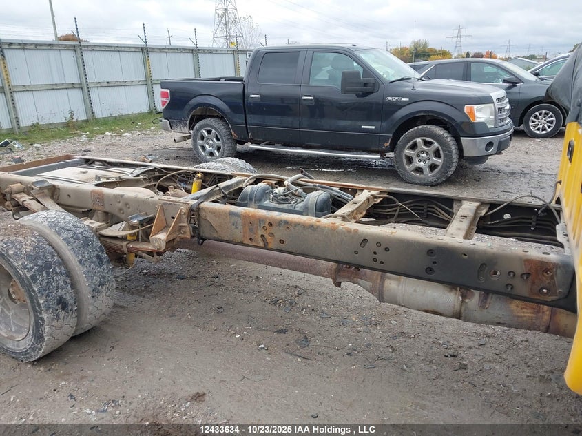 1FDUF5GT2FED01857 2015 FORD F550 photo no. 5