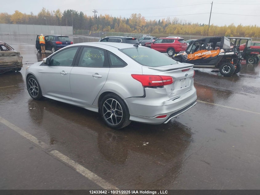 1FADP3F29FL331700 2015 FORD FOCUS photo no. 3