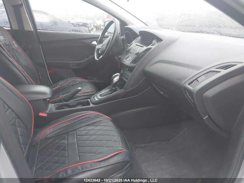 1FADP3F29FL331700 2015 FORD FOCUS photo no. 5